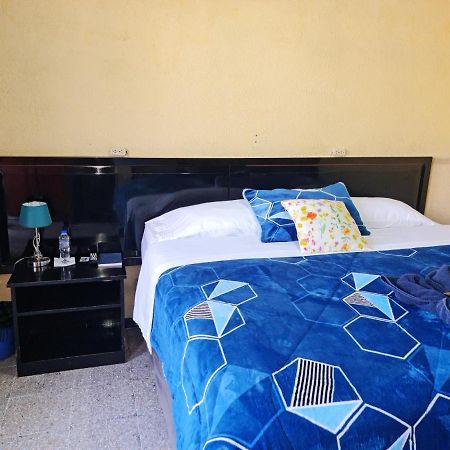 Hotel Kasa Kamelot Las Rosas Quetzaltenango Extérieur photo