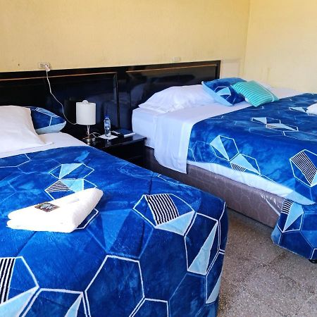 Hotel Kasa Kamelot Las Rosas Quetzaltenango Extérieur photo