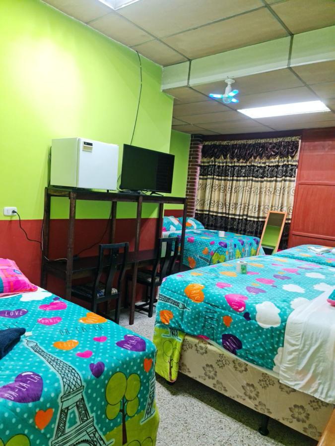 Hotel Kasa Kamelot Las Rosas Quetzaltenango Extérieur photo