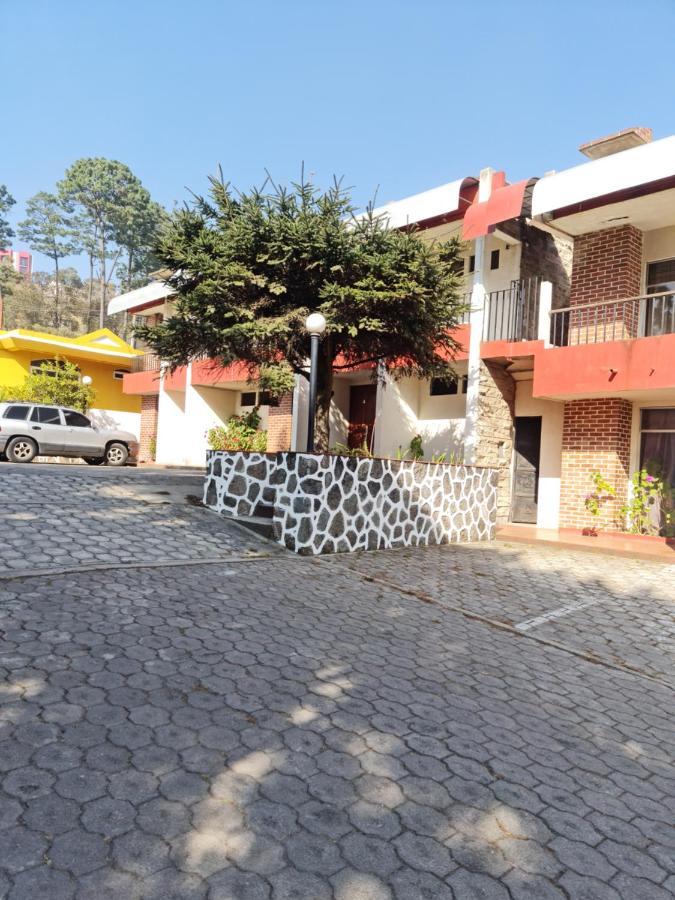 Hotel Kasa Kamelot Las Rosas Quetzaltenango Extérieur photo