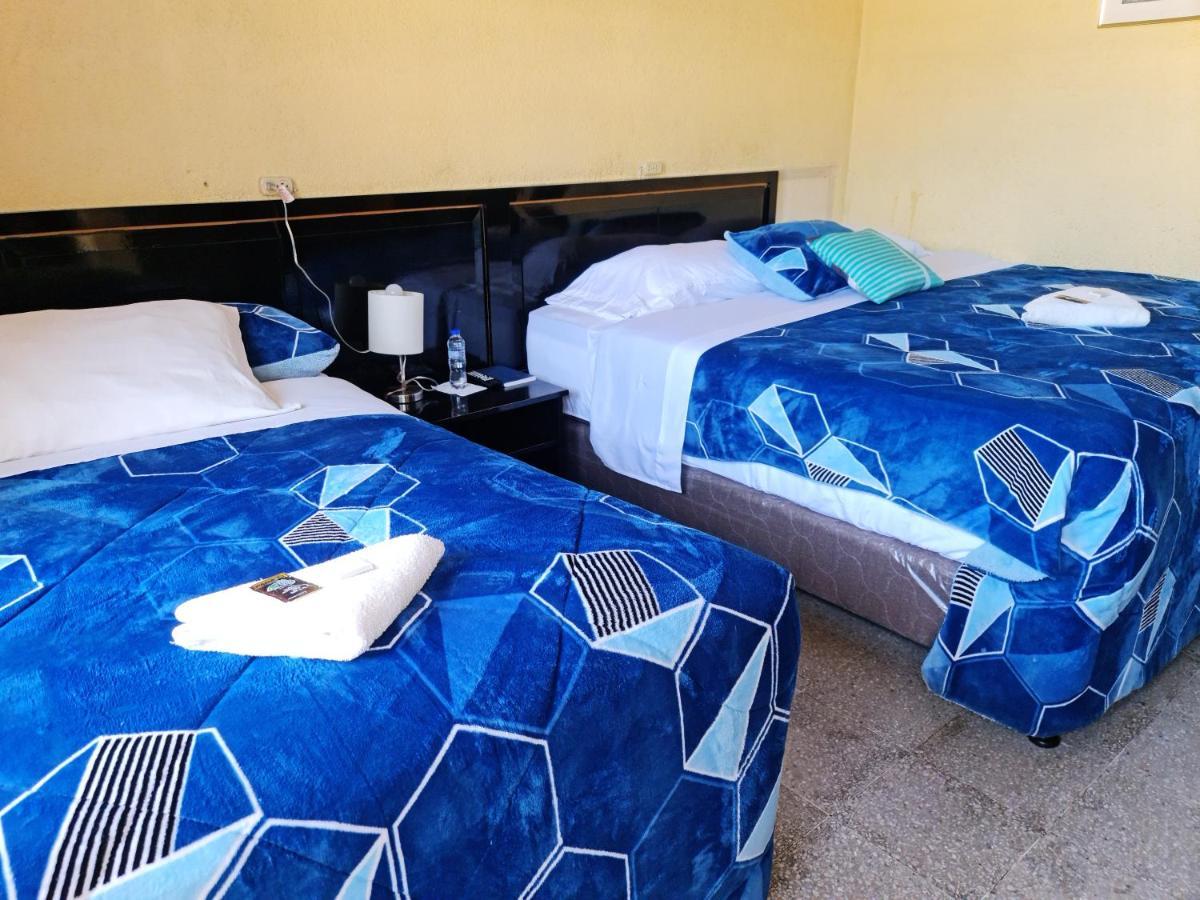 Hotel Kasa Kamelot Las Rosas Quetzaltenango Extérieur photo