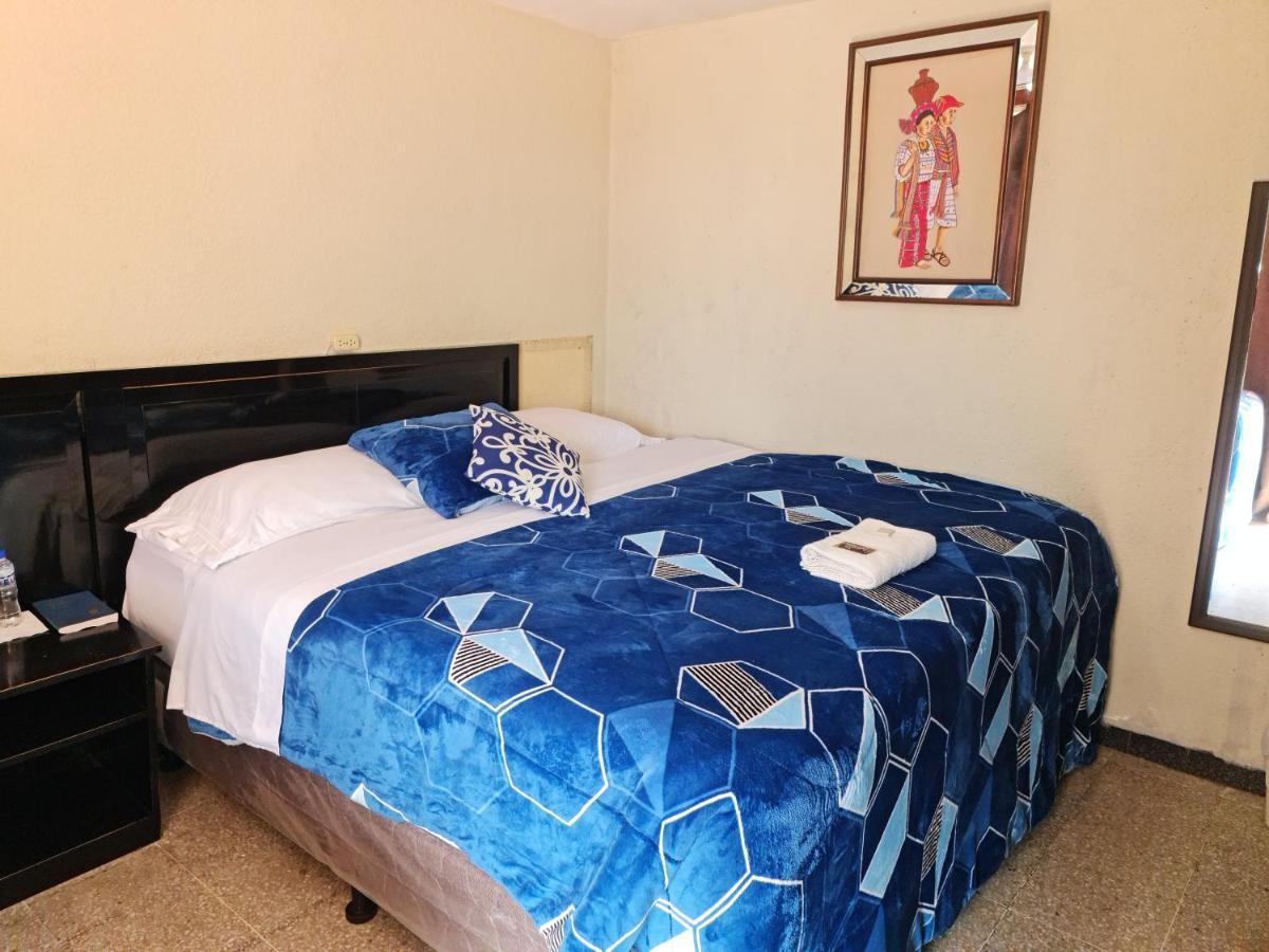 Hotel Kasa Kamelot Las Rosas Quetzaltenango Extérieur photo