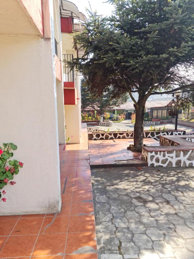 Hotel Kasa Kamelot Las Rosas Quetzaltenango Extérieur photo
