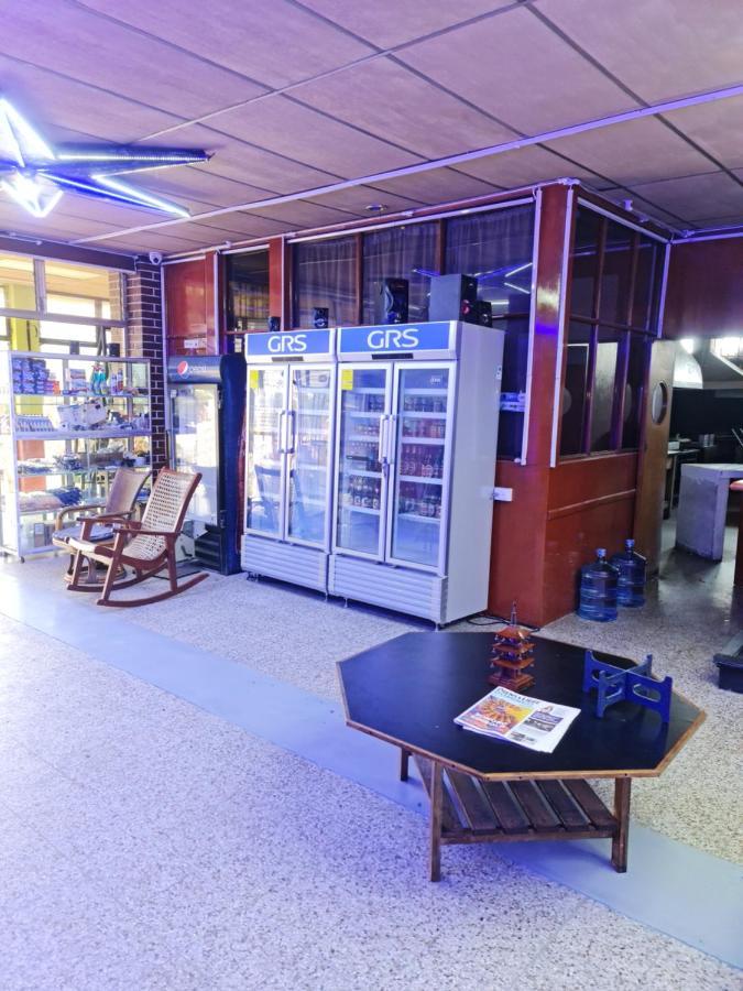 Hotel Kasa Kamelot Las Rosas Quetzaltenango Extérieur photo